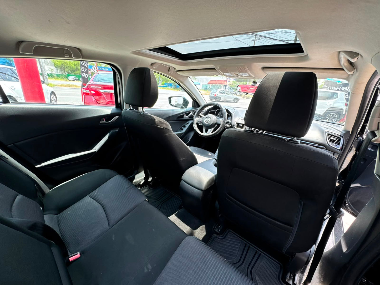 MAZDA 3 2015