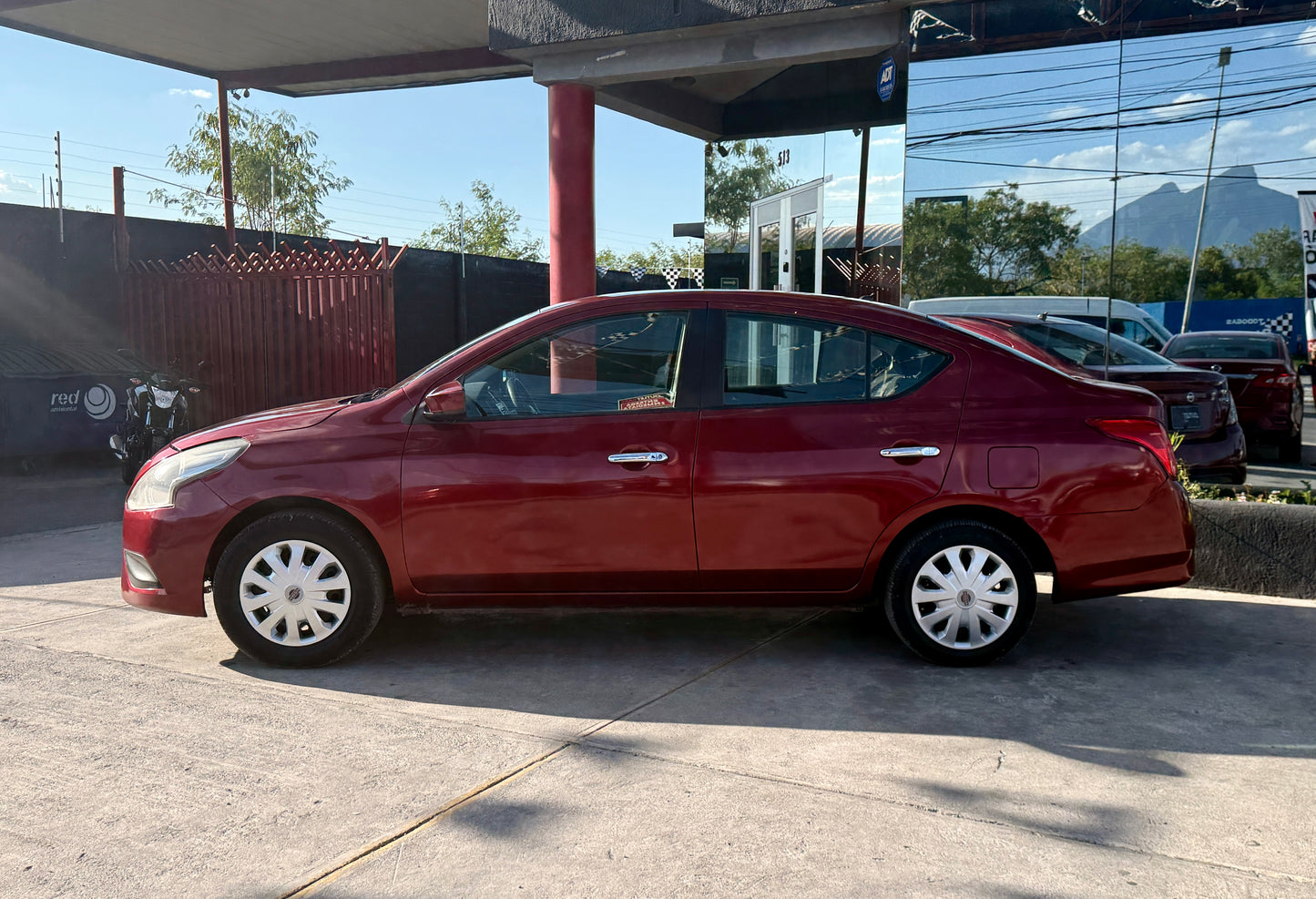 Nissan Versa Sense 2016