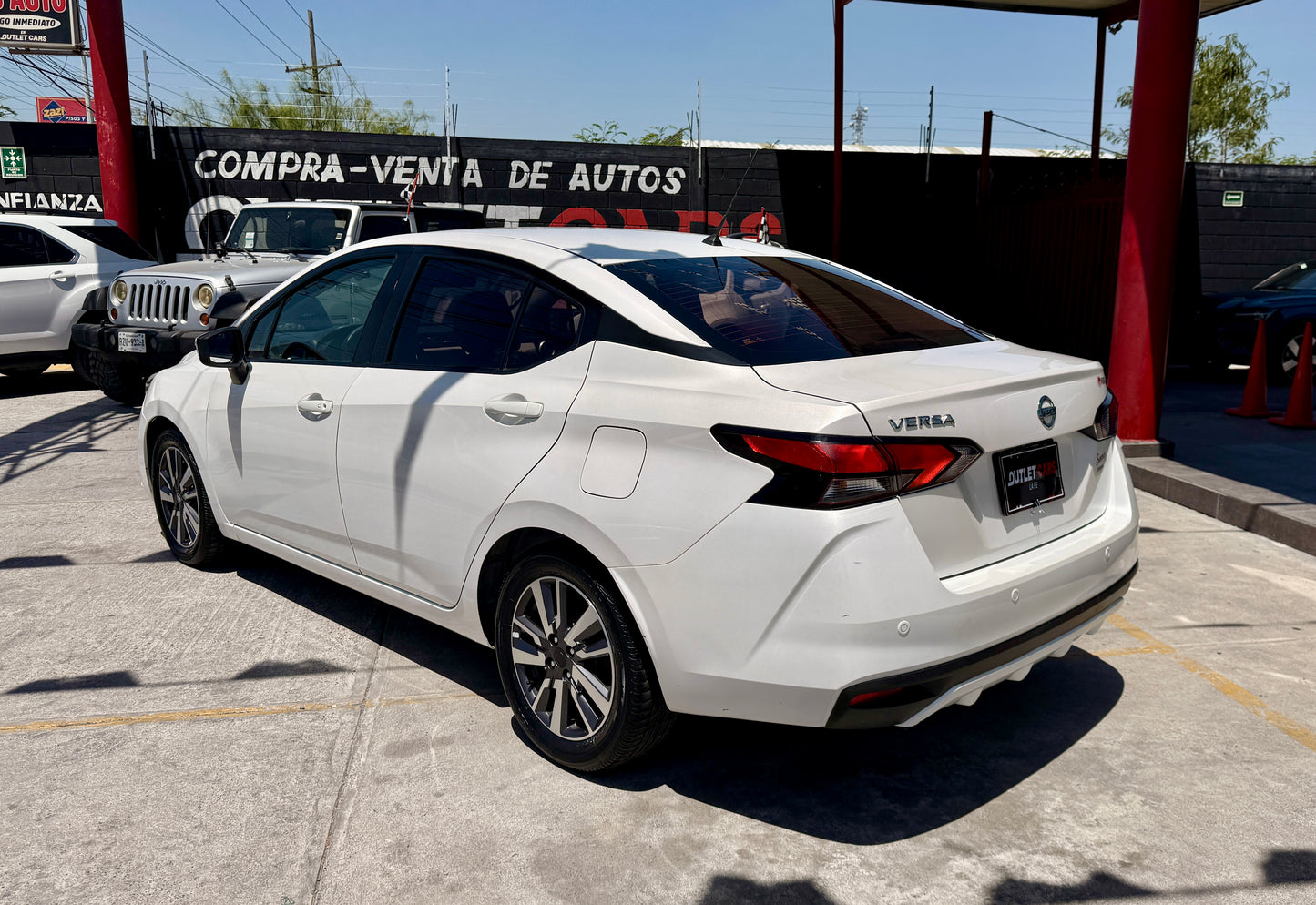 Versa Advance 2020
