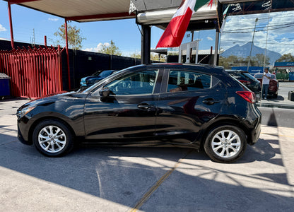 Mazda 2 2017