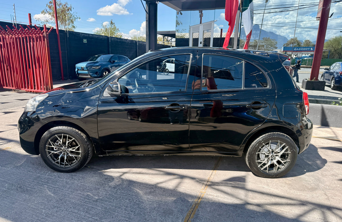 Nissan March 2017