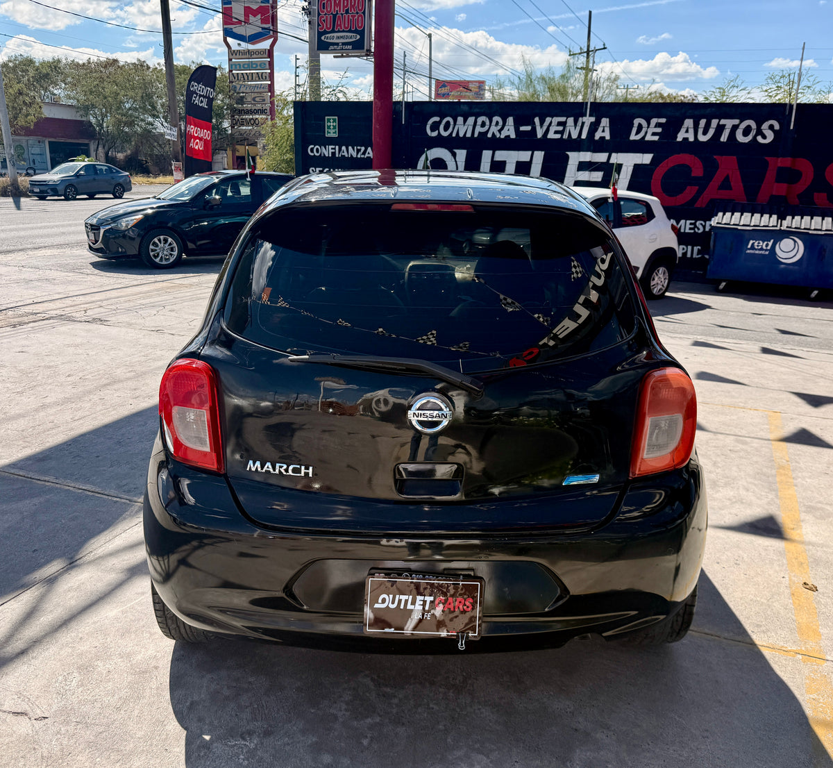 Nissan March 2017