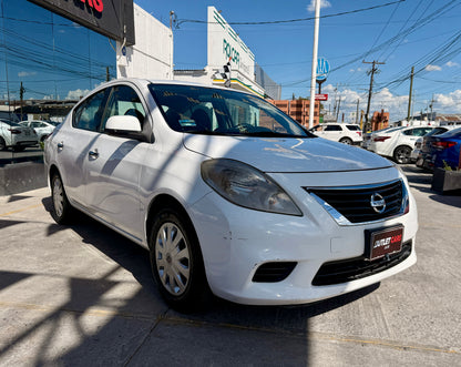 Nissan Versa Sense 2014