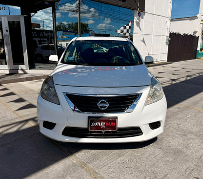 Nissan Versa Sense 2014