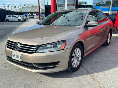 VOLKSWAGEN PASSAT 2015