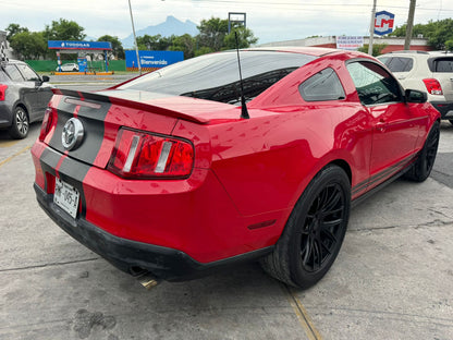 FORD MUSTANG 2010