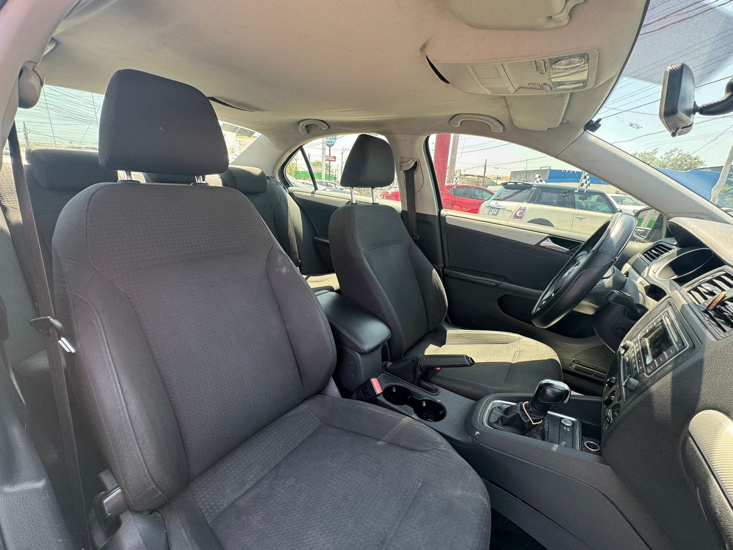 VOLKSWAGEN JETTA MK 2016