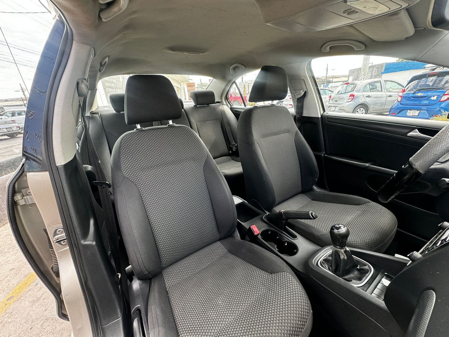 VOLKSWAGEN JETTA 2014