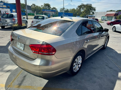 VOLKSWAGEN PASSAT 2015