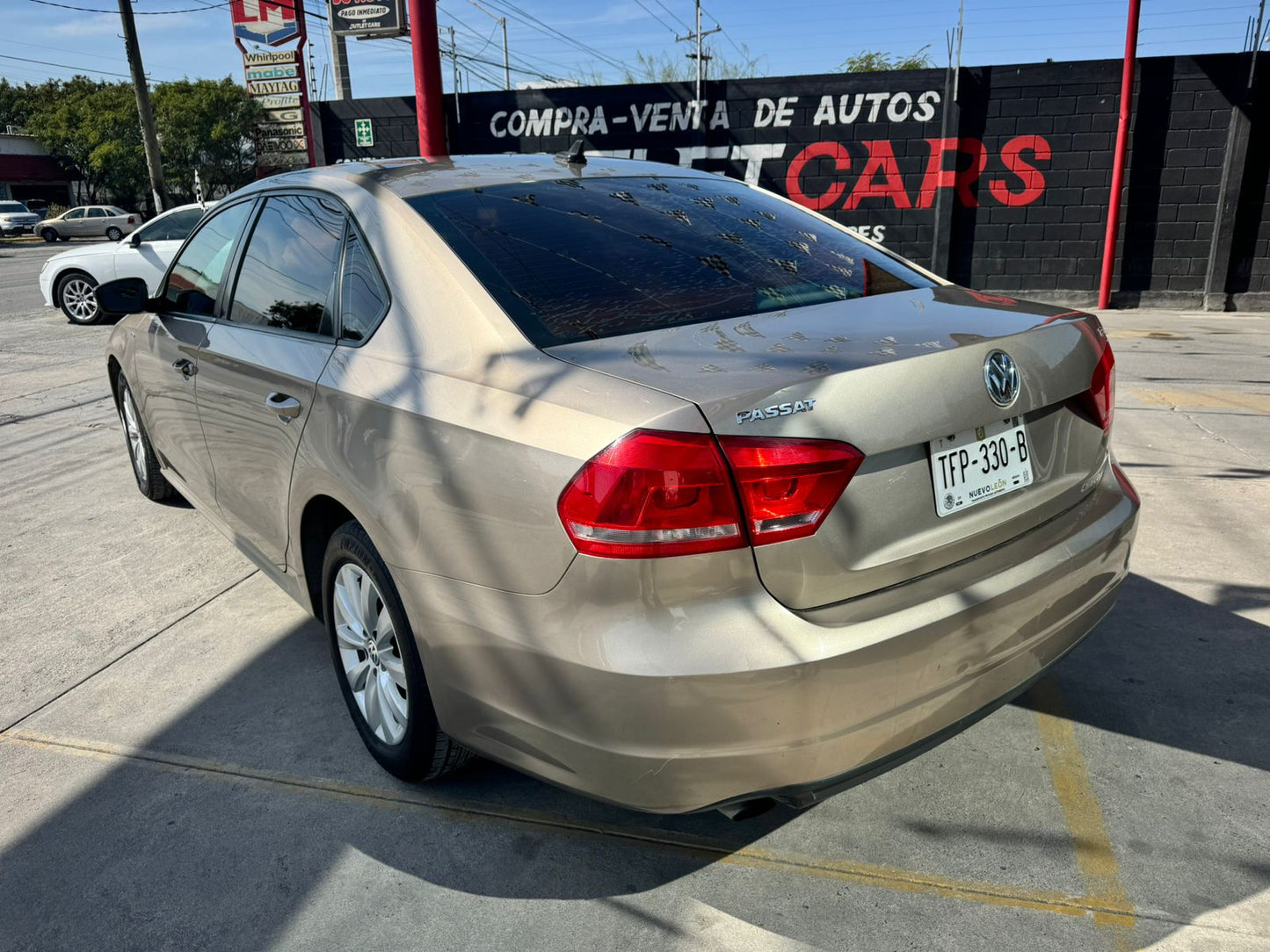 VOLKSWAGEN PASSAT 2015