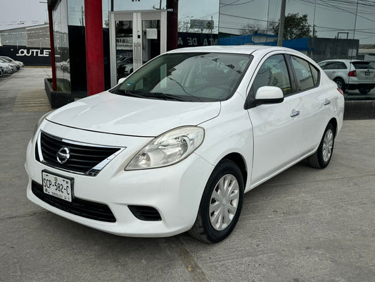 NISSAN VERSA 2014