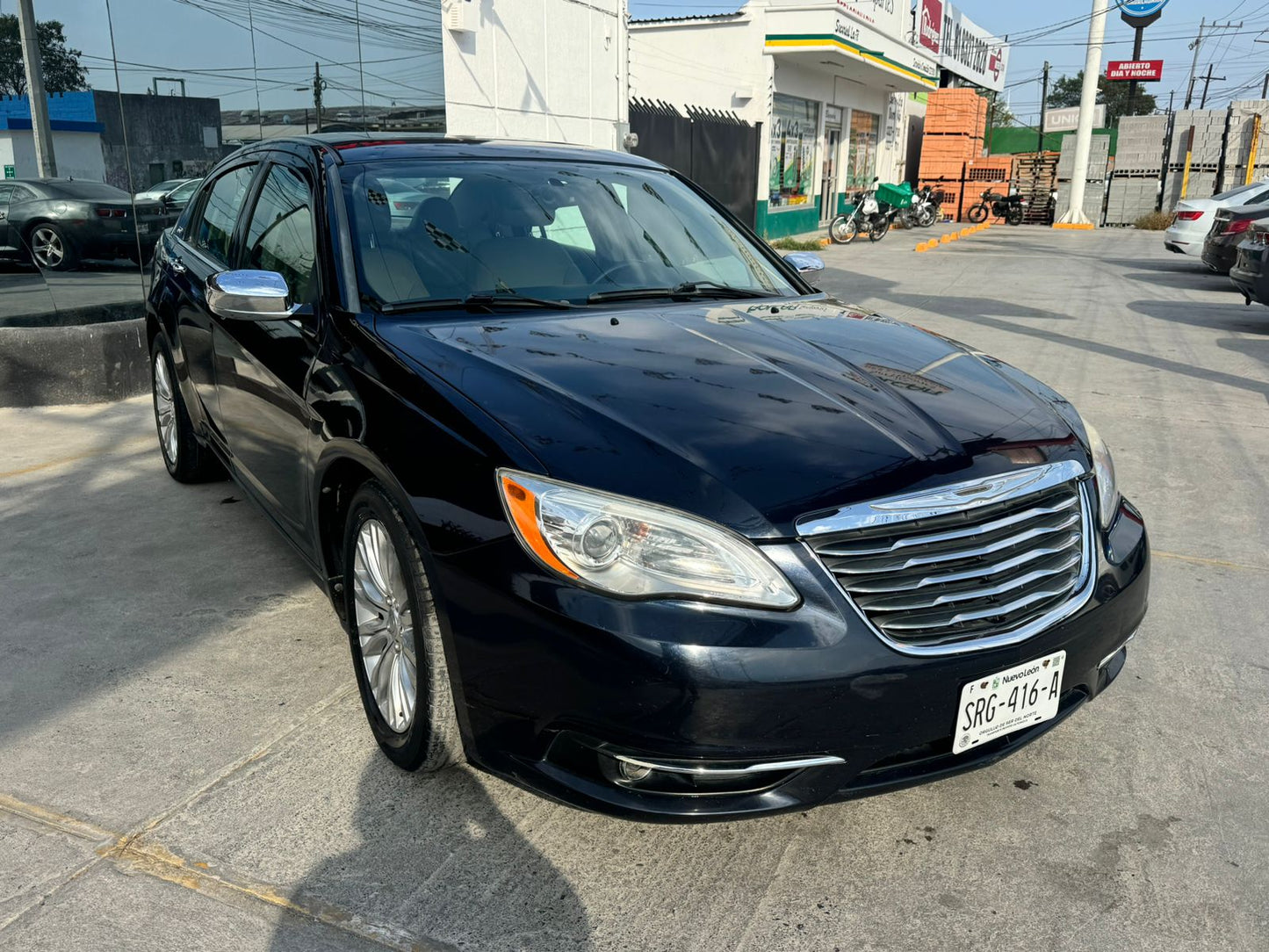 CHRYSLER 200 2012