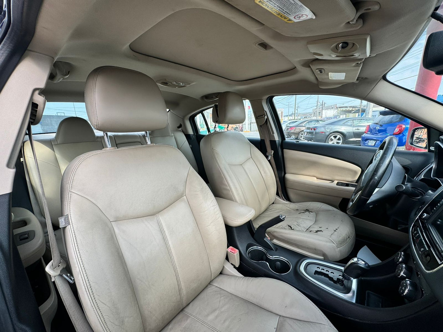 CHRYSLER 200 2012