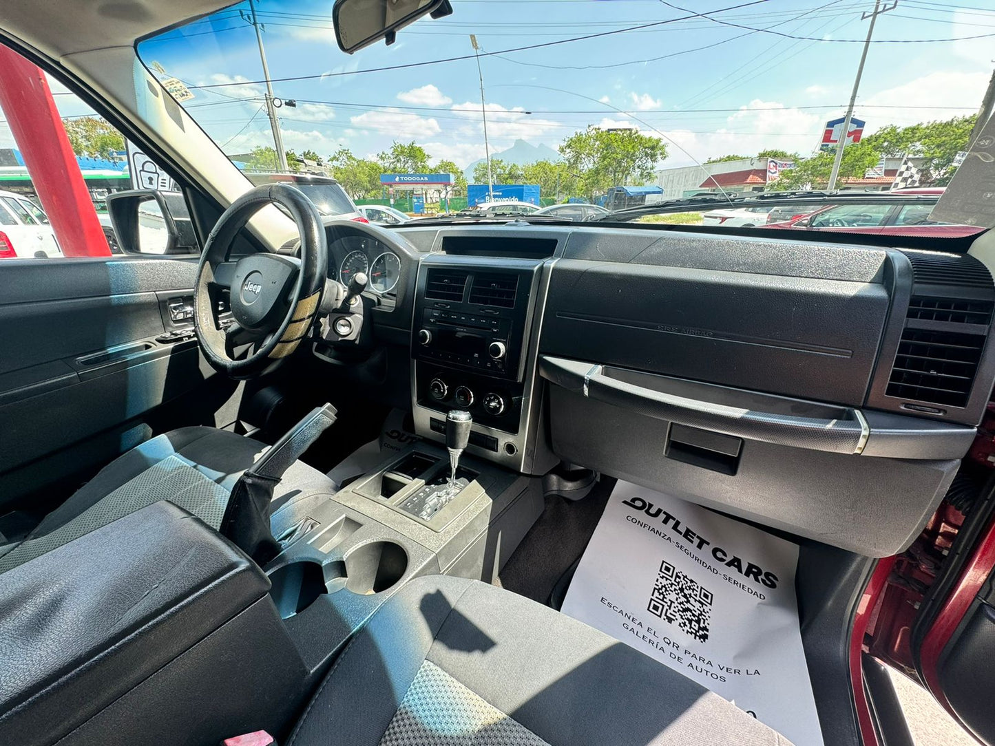 JEEP LIBERTY 2010