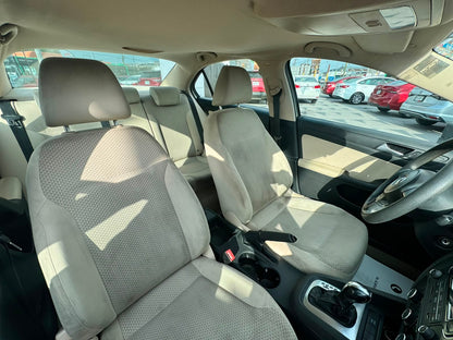 VOLKSWAGEN JETTA 2014
