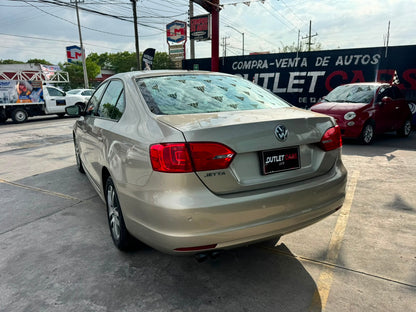 VOLKSWAGEN JETTA 2014