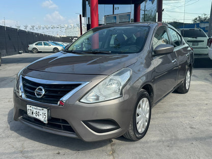 NISSAN VERSA 2017