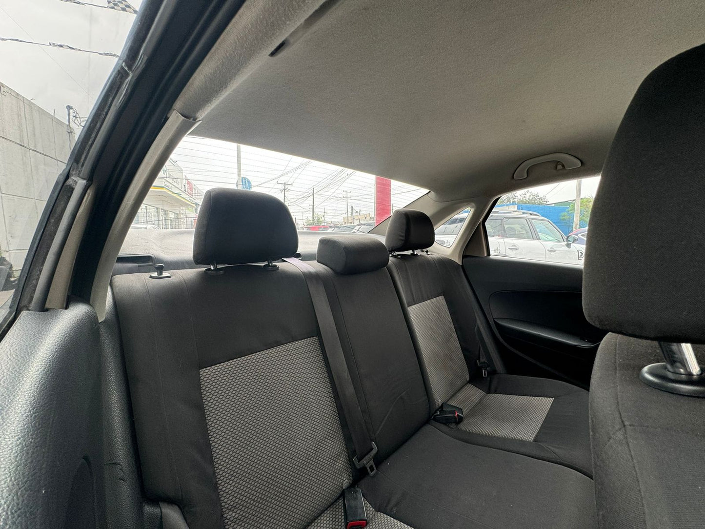 VOLKSWAGEN  VENTO 2016